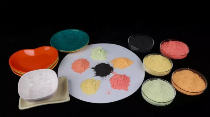 Bột nhựa MMC Melamine Urea Formaldehyde đầy màu sắc cho bộ đồ ăn 1