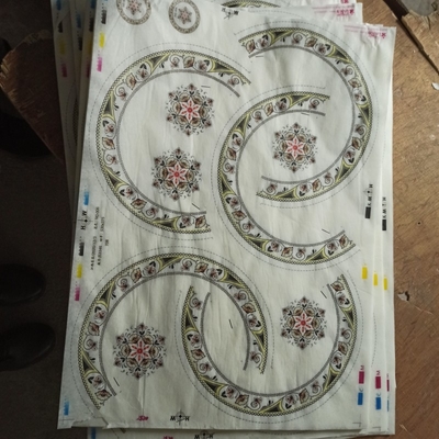 Giá tốt. Bộ đồ ăn 40GSM 45GSM Giấy decal Melamine Sử dụng Giấy chuyển thiết kế trực tuyến