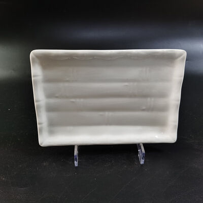 Giá tốt. Nguyên liệu thô Melamine đúc hợp chất với thời gian sử dụng 6 tháng và độ bền cao cho sản xuất đồ dùng trên bàn trực tuyến